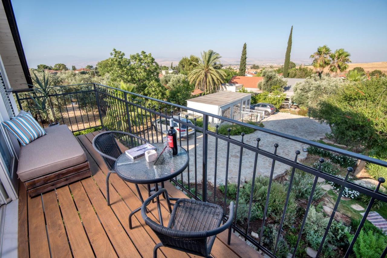 4 Elements צימר ארבעת היסודות Rosh Pinna Exterior foto